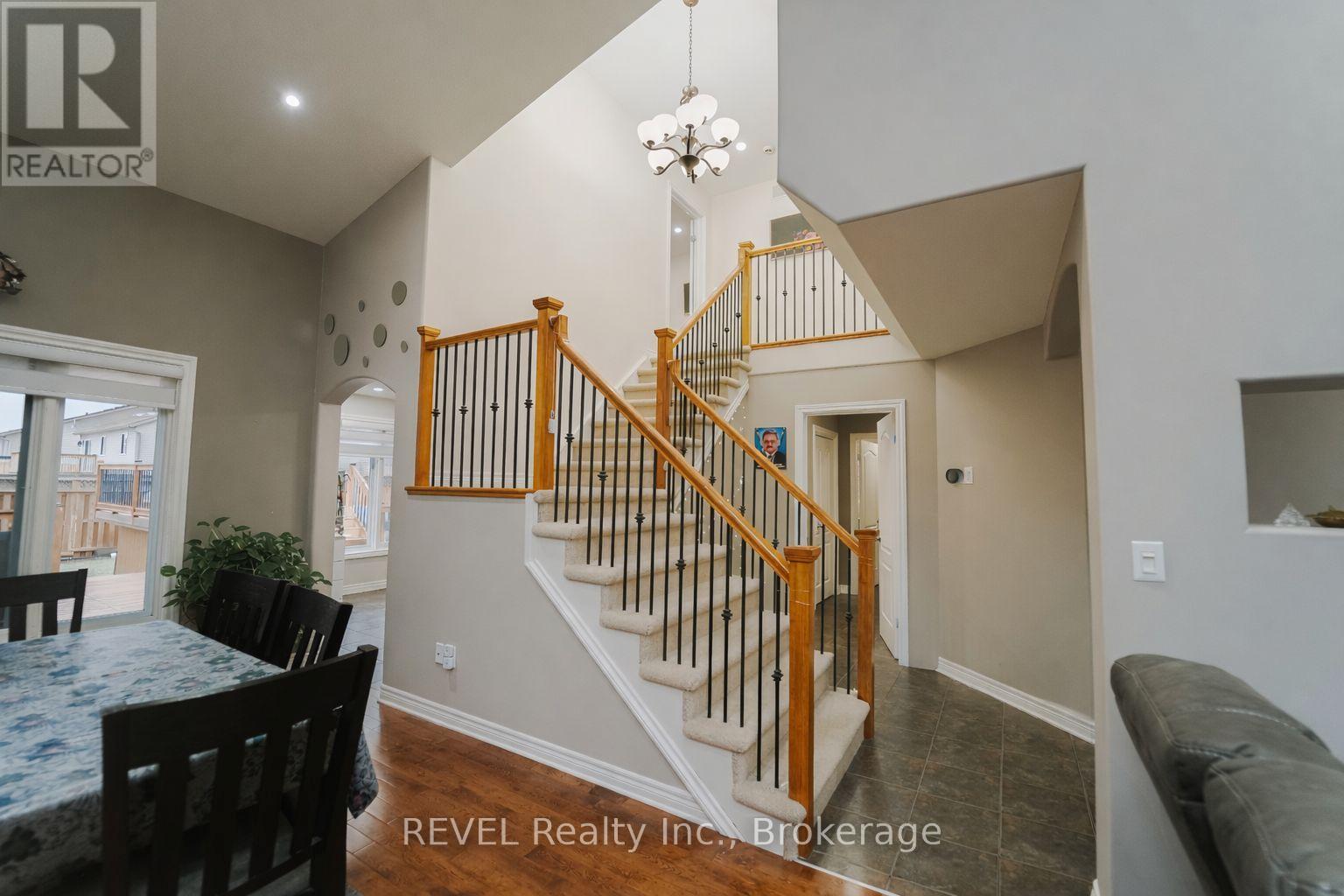 6978 Shannon Drive, Niagara Falls (Forestview), Ontario  L2H 3N7 - Photo 9 - X12711900