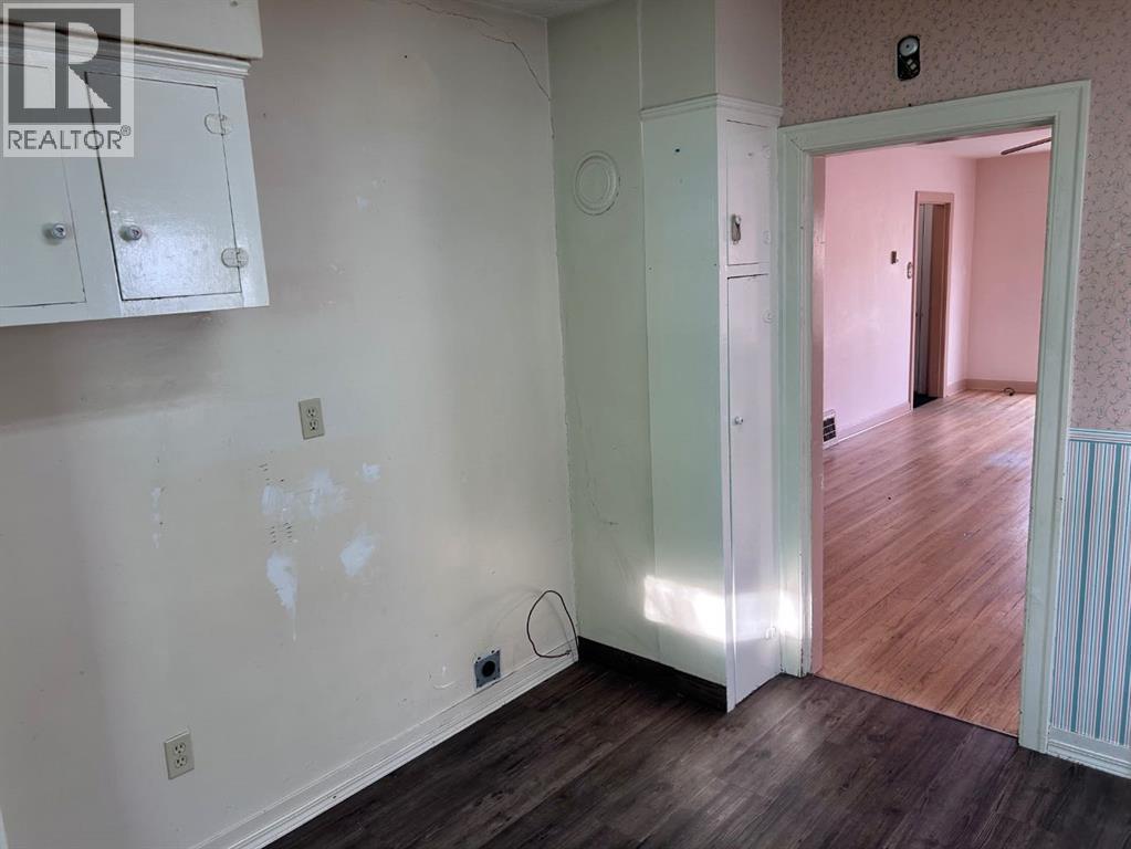 1212 7 Avenue S, Lethbridge, Alberta  T1J 1K7 - Photo 9 - A2277448