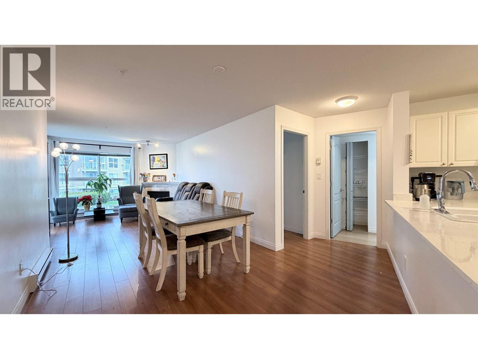 236 5880 Dover Crescent, Richmond, British Columbia  V7C 5P5 - Photo 6 - R3080285