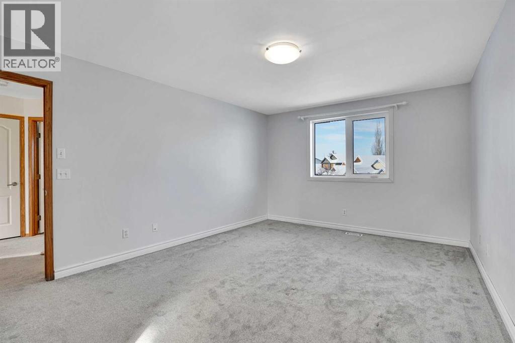 46 Somerset Close Sw, Calgary, Alberta  T2Y 3C5 - Photo 24 - A2279398