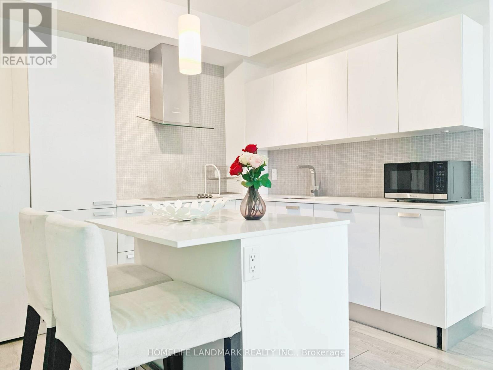 2101 - 11 Bogert Avenue, Toronto, Ontario  M2N 0H4 - Photo 2 - C12711886