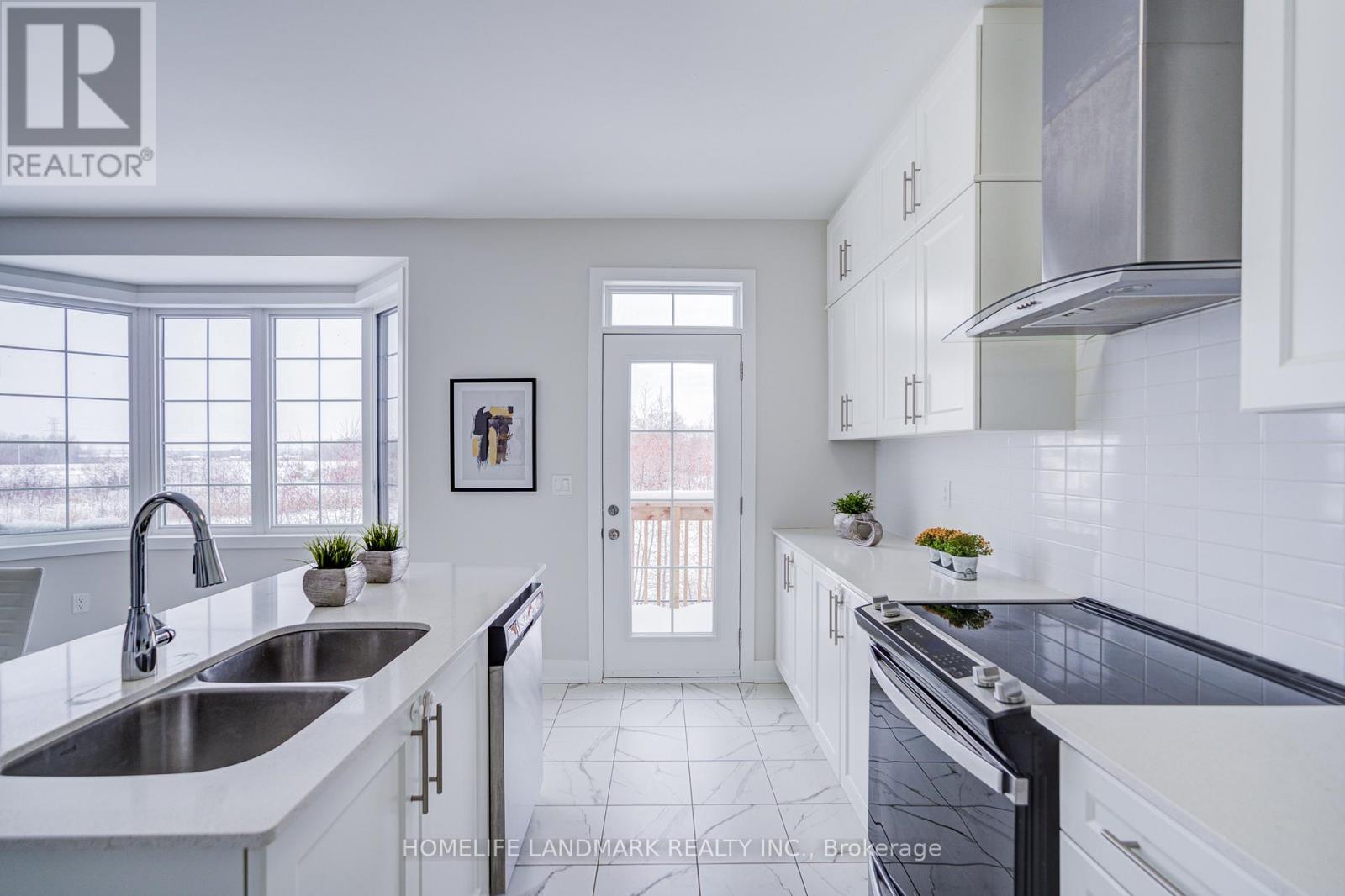 30 Marlene Johnston Drive, East Gwillimbury, Ontario  L9N 0V1 - Photo 24 - N12711894