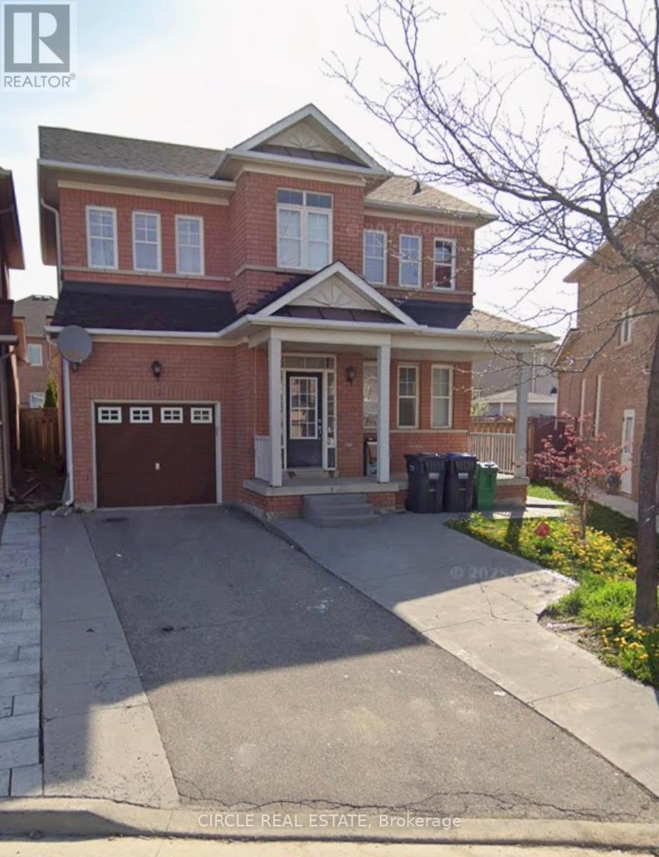 15 TAILFIN ROAD, Brampton, Ontario