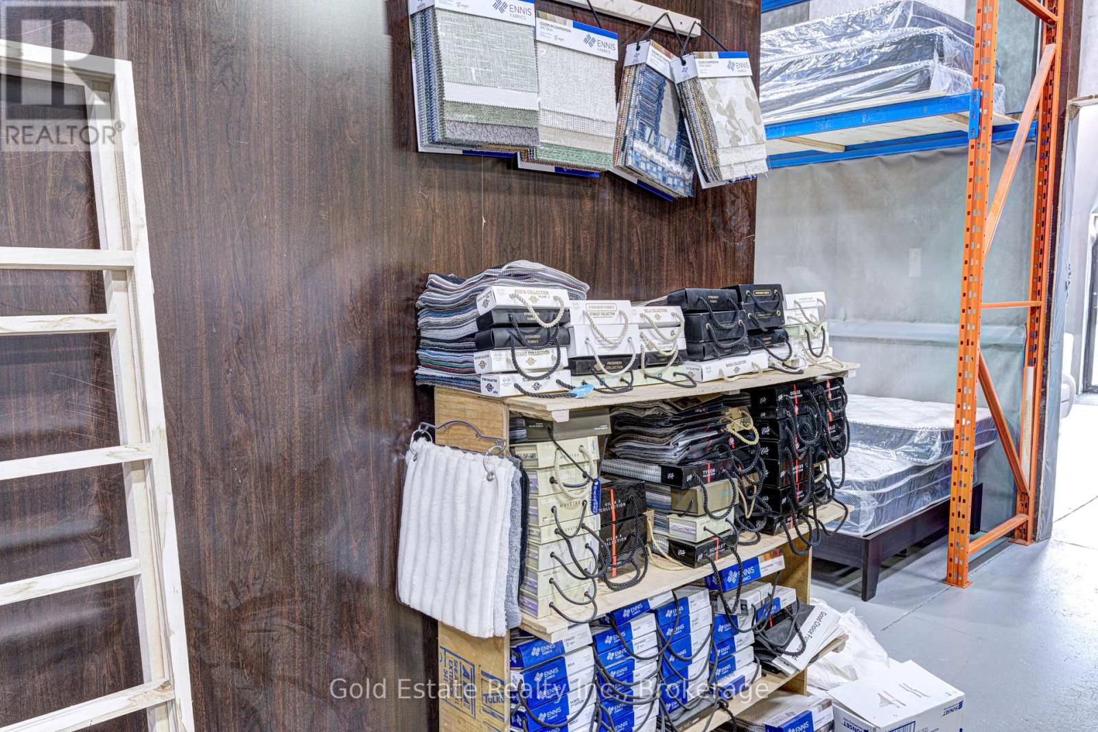 3-5 - 16 Strathearn Avenue S, Brampton, Ontario  L6T 4P1 - Photo 3 - W12711888