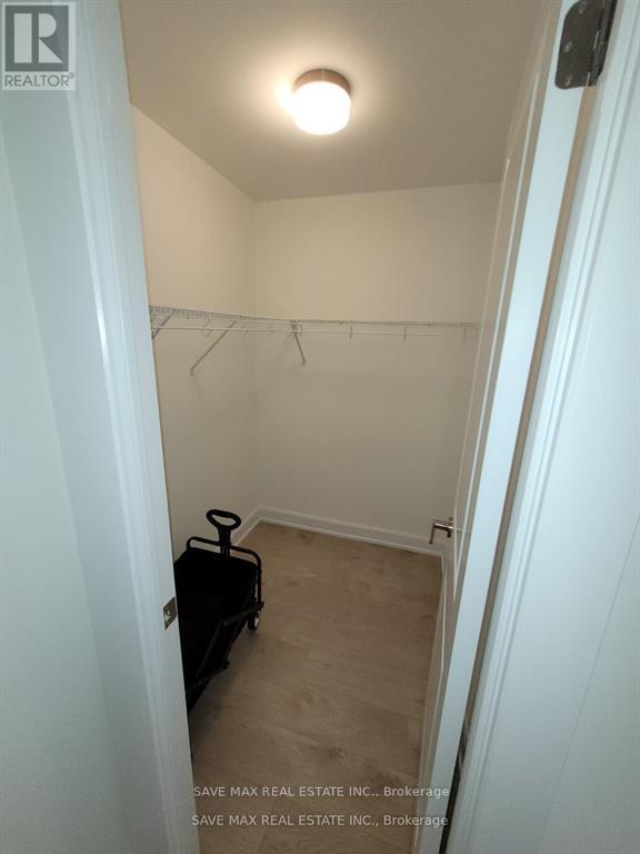 1113 - 3220 William Coltson Avenue N, Oakville, Ontario  L6H 7C2 - Photo 8 - W12711890