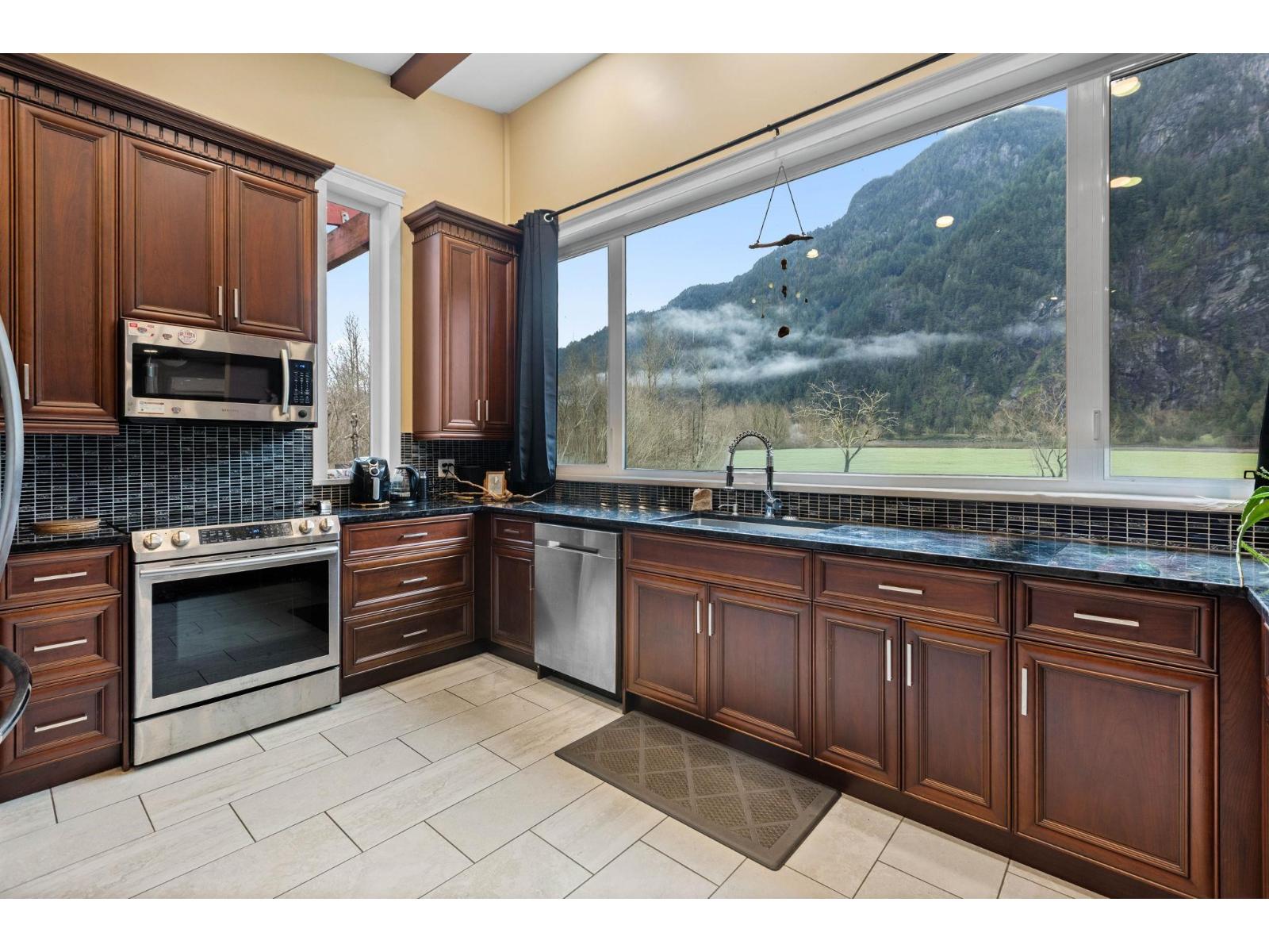 58560 Trans Canada Highway, Laidlaw, Laidlaw, British Columbia  V0X 1L2 - Photo 13 - R3079810