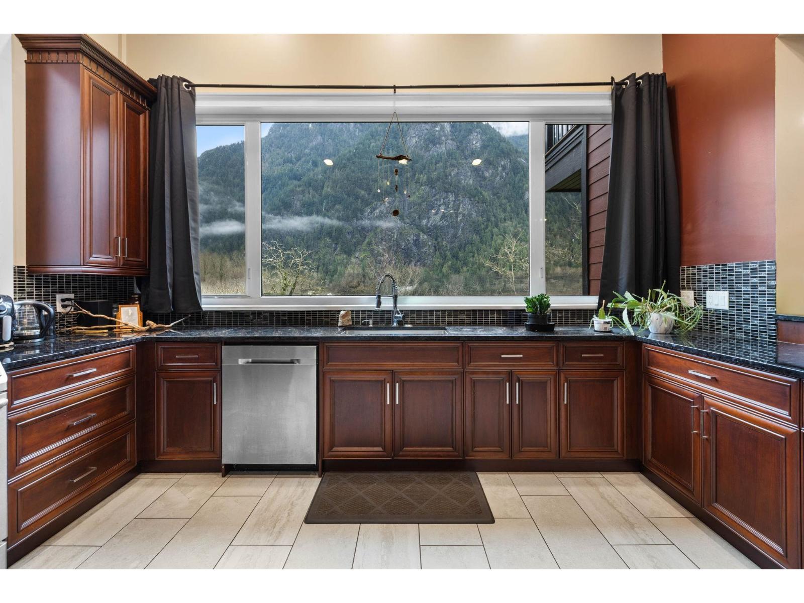 58560 Trans Canada Highway, Laidlaw, Laidlaw, British Columbia  V0X 1L2 - Photo 14 - R3079810