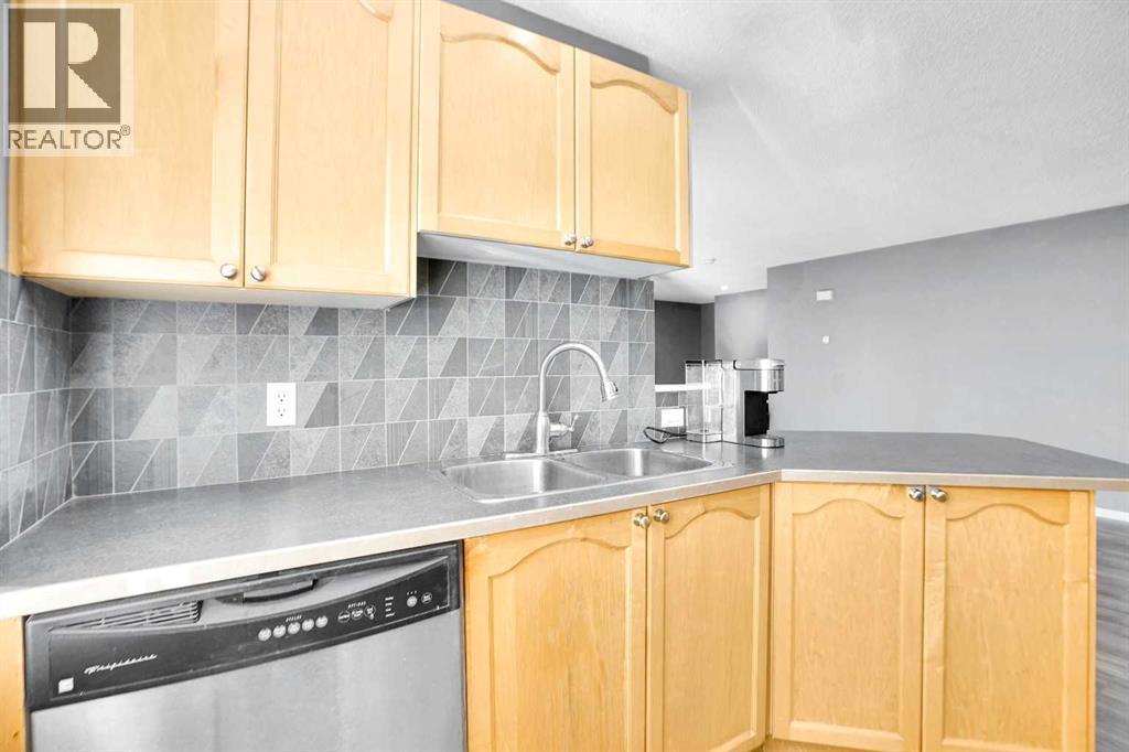 2304, 7171 Coach Hill Road Sw, Calgary, Alberta  T3H 3R7 - Photo 16 - A2265577