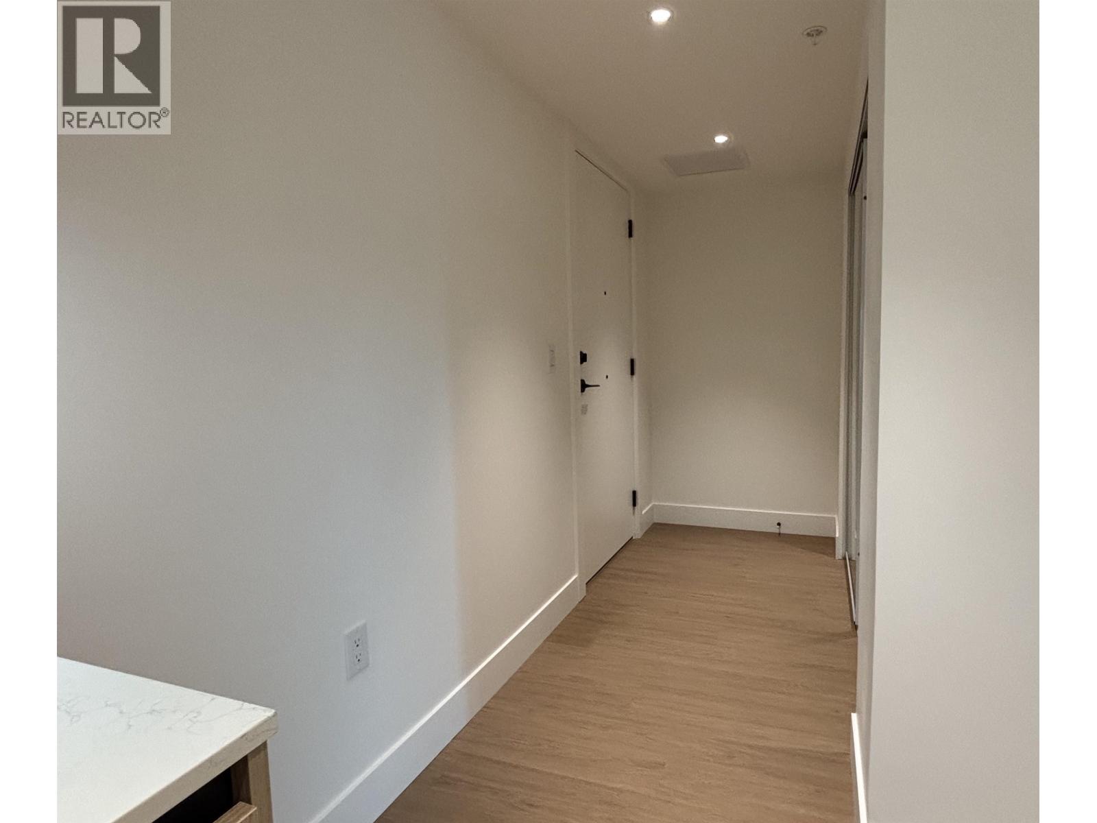 113 2235 E Broadway, Vancouver, British Columbia  V5N 0J5 - Photo 7 - R3080624