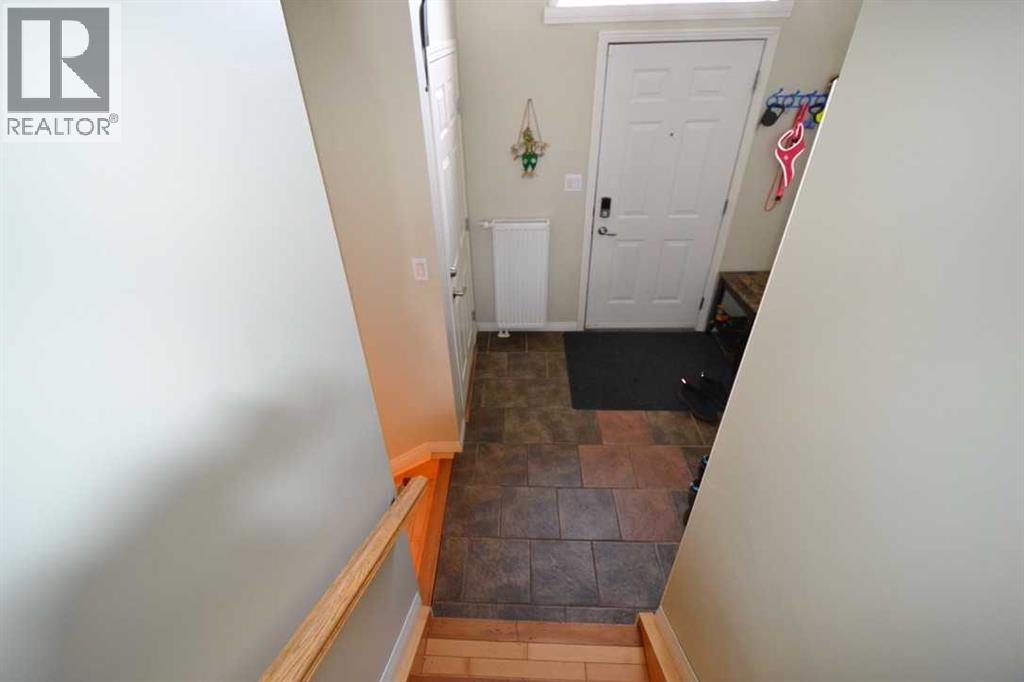 660 1 Avenue, Irricana, Alberta  T0M 1B0 - Photo 17 - A2274113