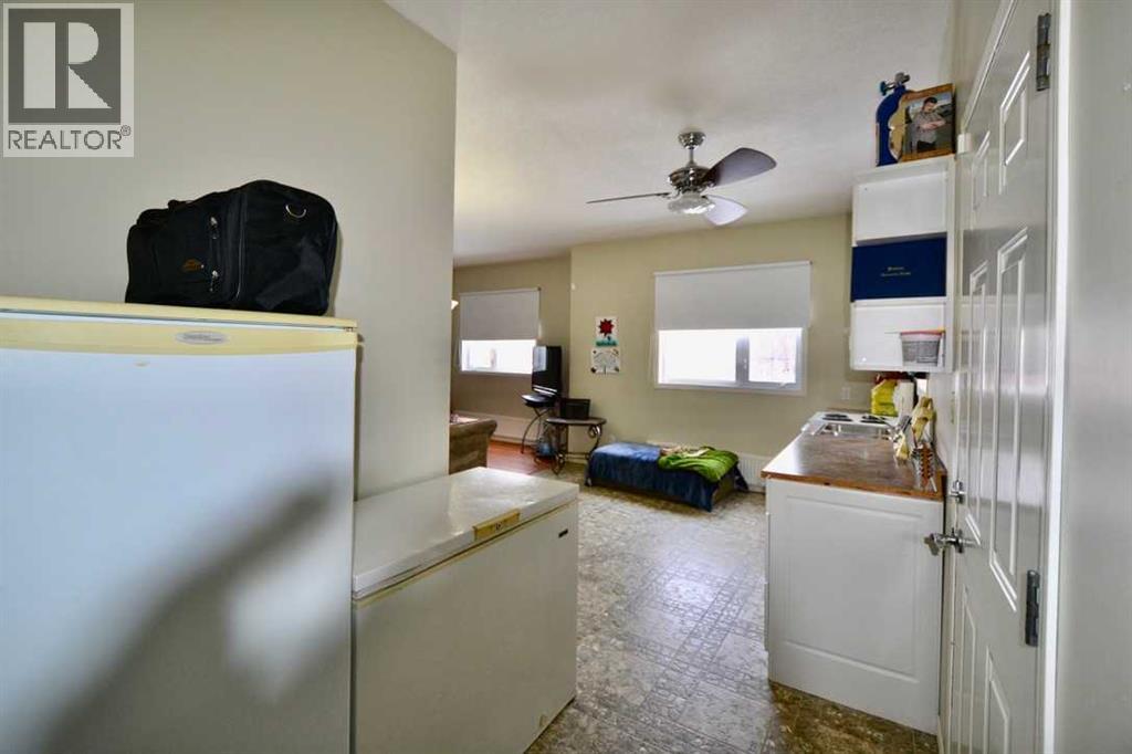 660 1 Avenue, Irricana, Alberta  T0M 1B0 - Photo 18 - A2274113