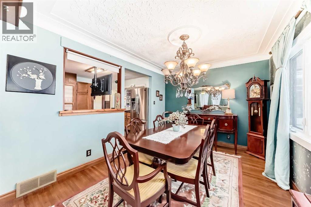 5923 Thorncliffe Drive Nw, Calgary, Alberta  T2K 2Z9 - Photo 11 - A2276899