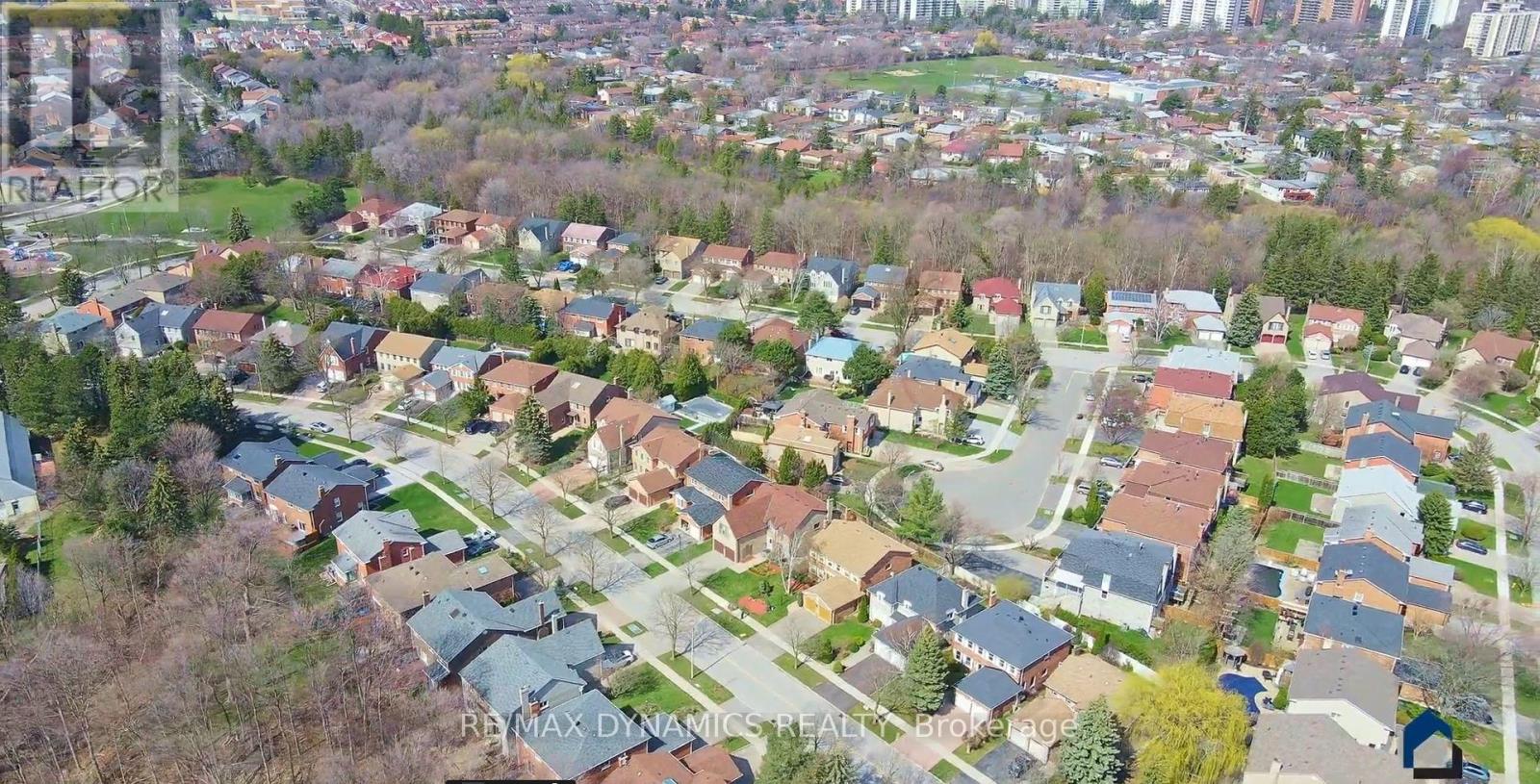 267 Hidden Trail, Toronto, Ontario  M2R 3S7 - Photo 46 - C12694082