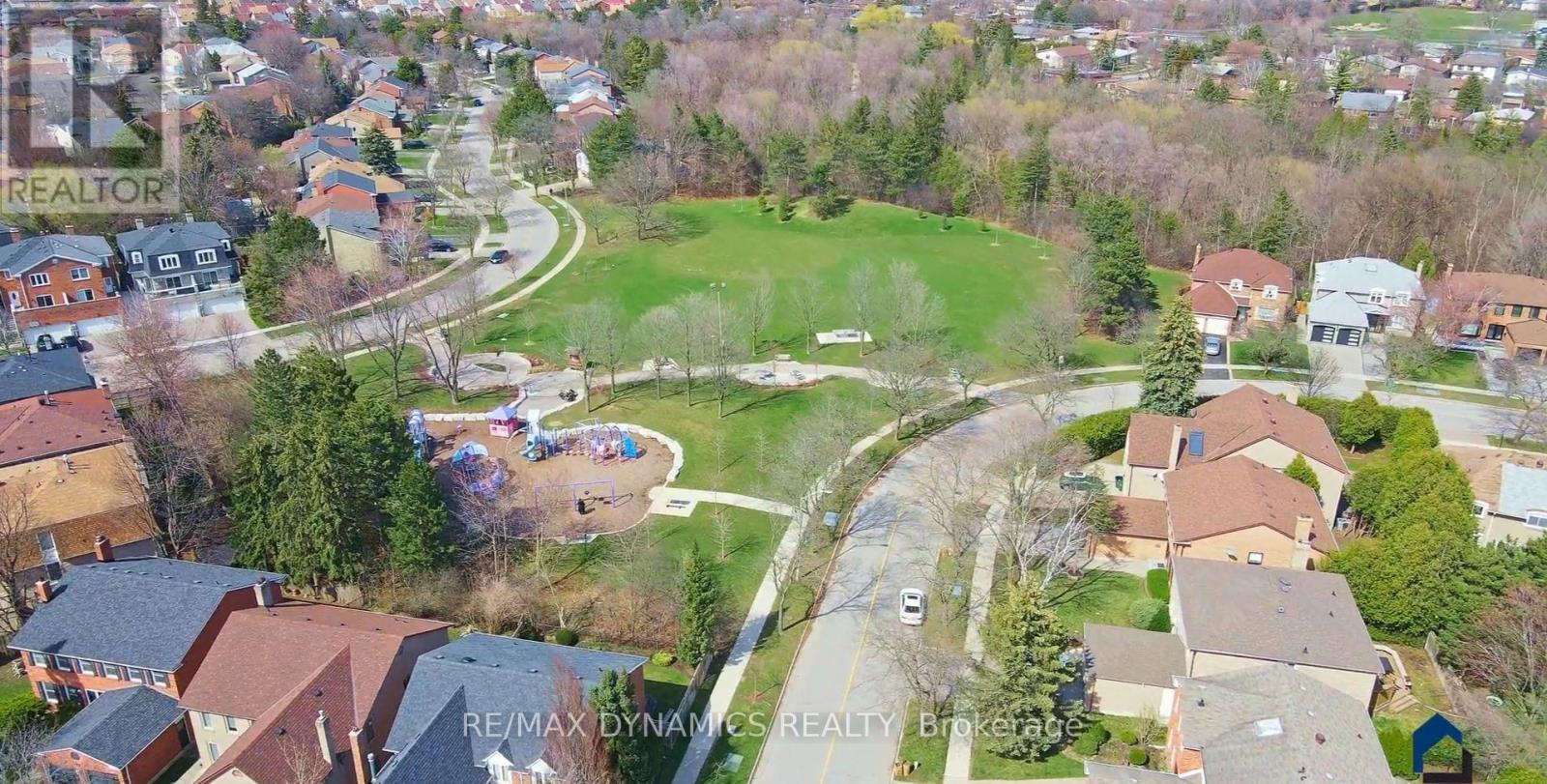 267 Hidden Trail, Toronto, Ontario  M2R 3S7 - Photo 47 - C12694082