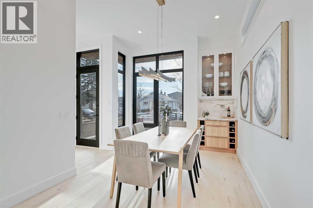 2008 8 Avenue Se, Calgary, Alberta  T2G 0N7 - Photo 3 - A2279920