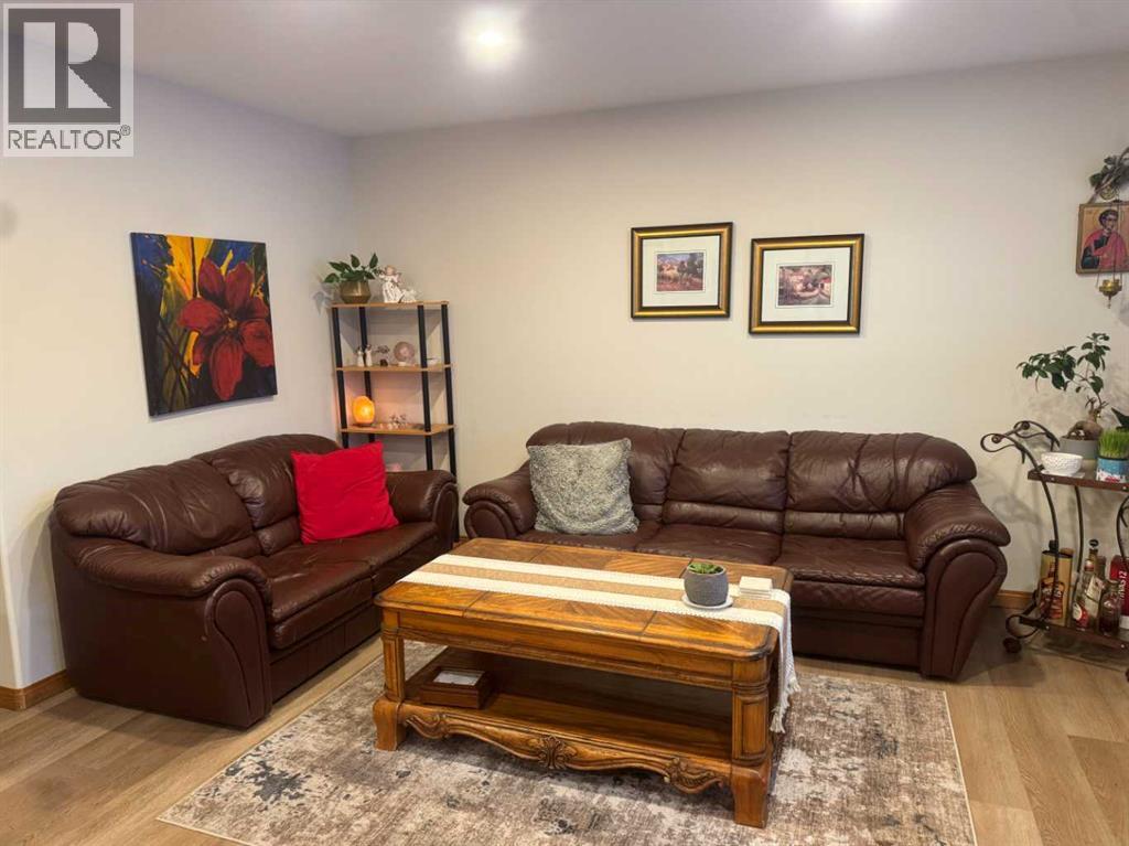 51 Everstone Boulevard Sw, Calgary, Alberta  T2Y 4E2 - Photo 13 - A2275373