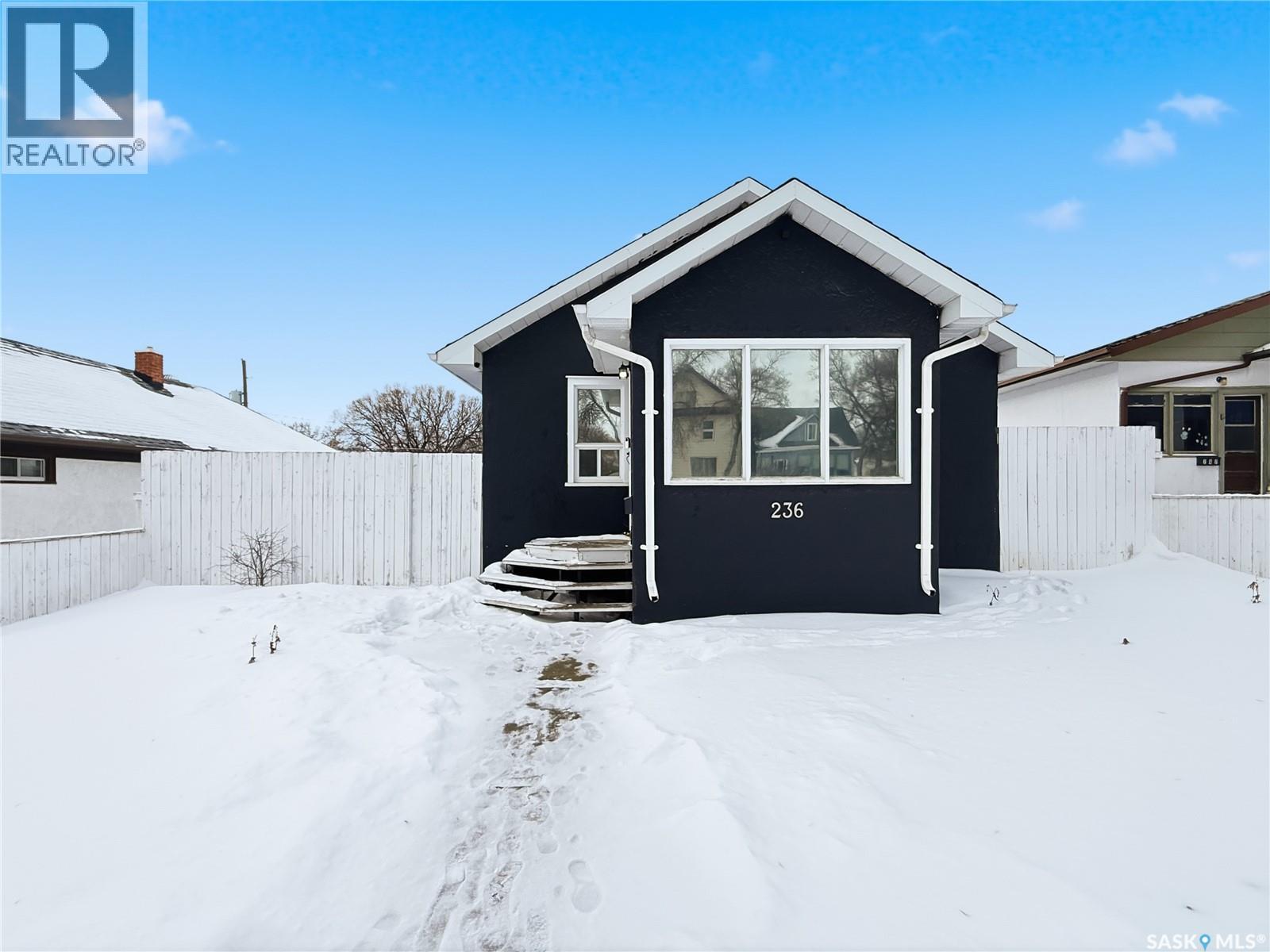 236 7th AVENUE NW, swift current, Saskatchewan