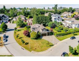 18467 55 AVENUE, Surrey, British Columbia