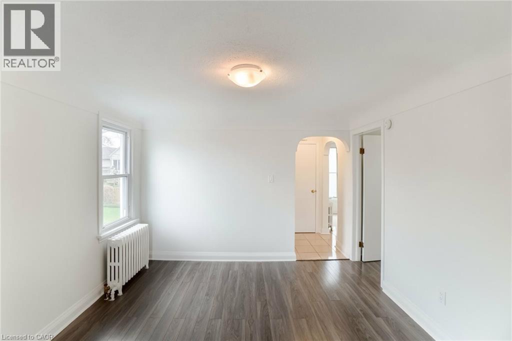 160 Welland Avenue, St. Catharines, Ontario  L2R 2N6 - Photo 23 - 40776432