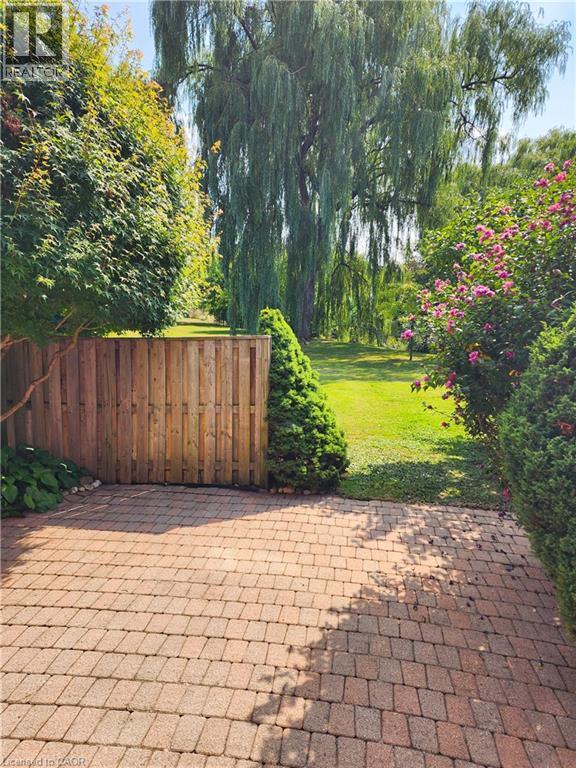 121 University Avenue E Unit# 52, Waterloo, Ontario  N2J 4J1 - Photo 3 - 40791404