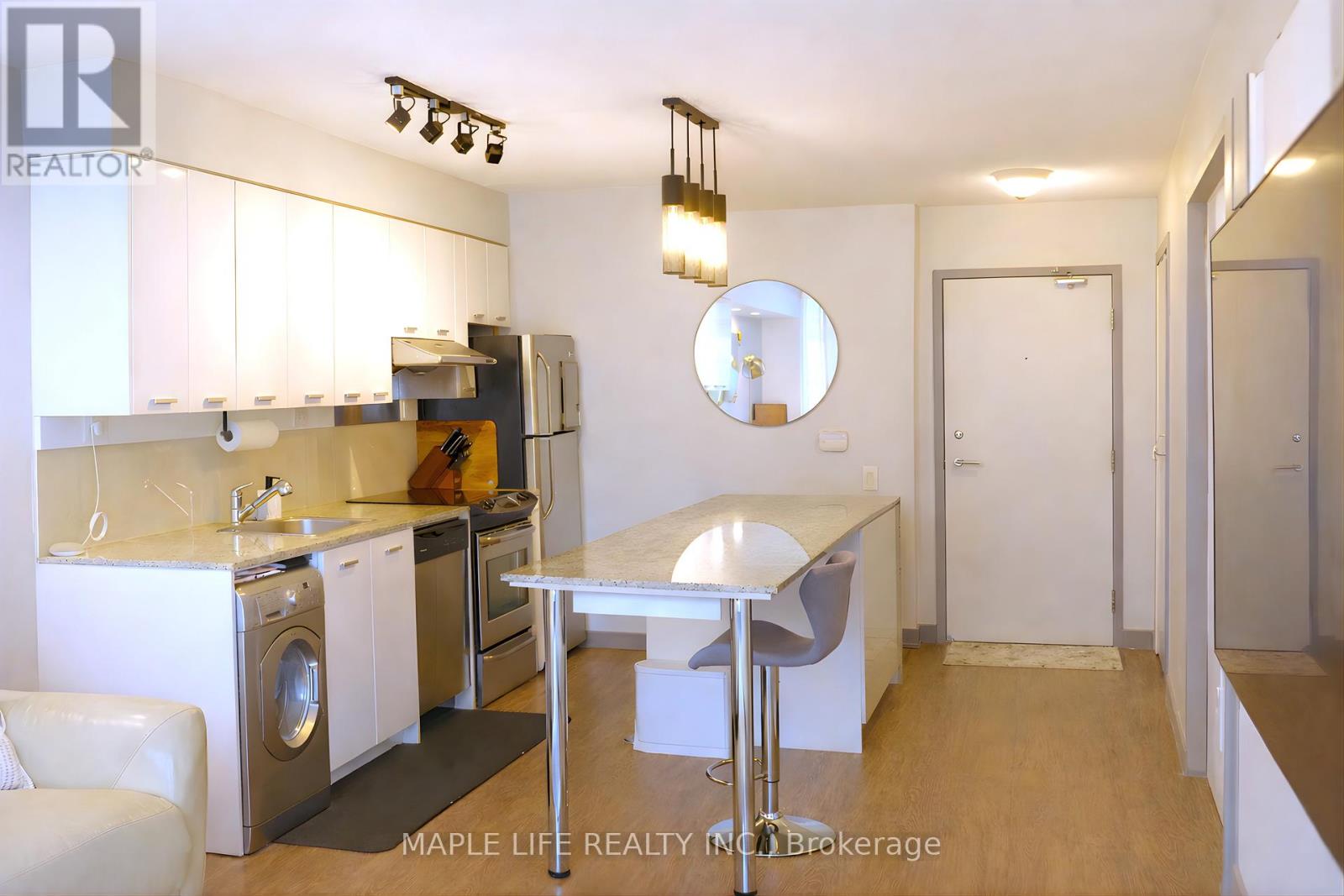 1010 - 19 SINGER COURT, Toronto, Ontario