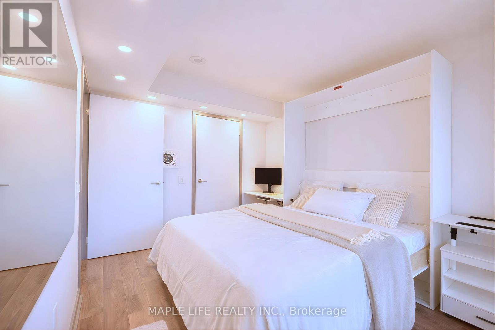 1010 - 19 Singer Court, Toronto, Ontario  M2K 0B1 - Photo 9 - C12711930