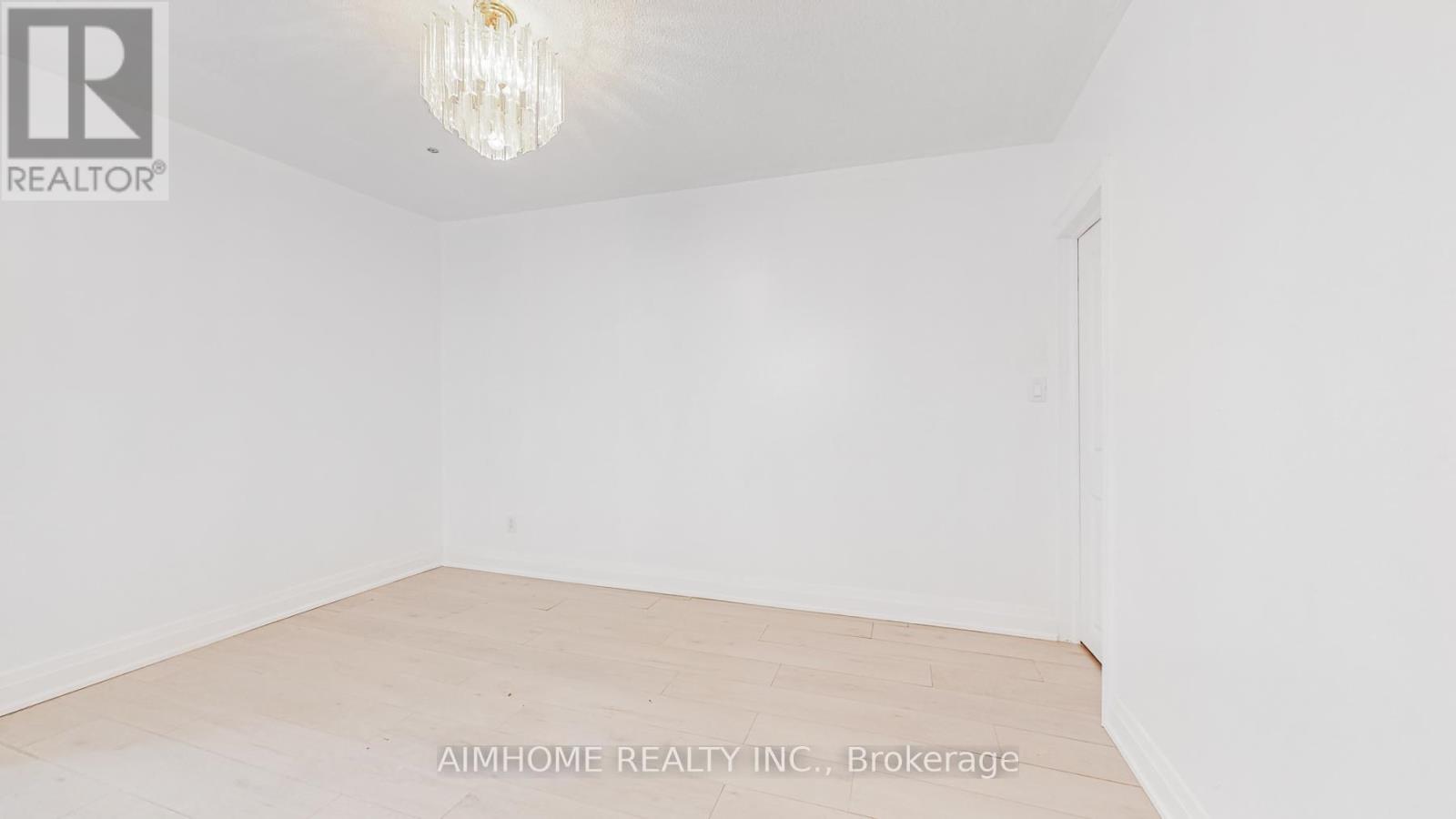 Main & 2nd Floor - 17a Blandford Street, Toronto, Ontario  M6E 3A6 - Photo 10 - C12711934