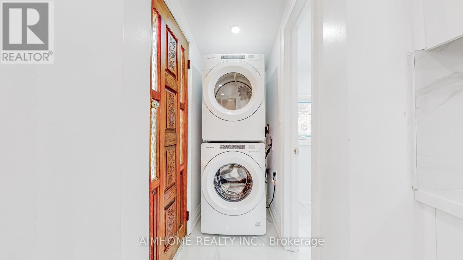 Main & 2nd Floor - 17a Blandford Street, Toronto, Ontario  M6E 3A6 - Photo 11 - C12711934