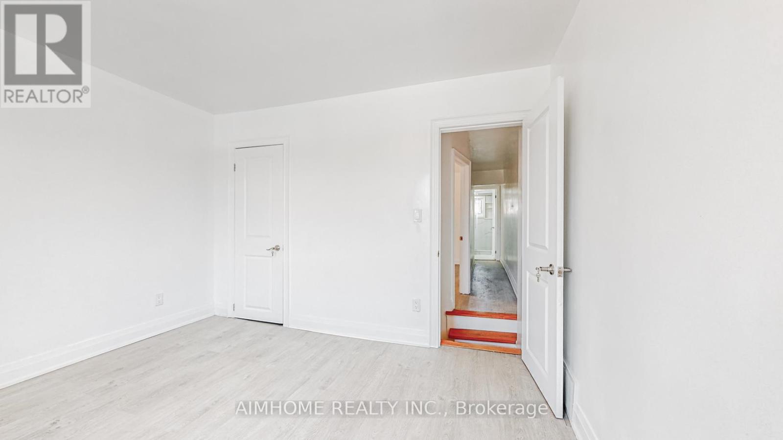 Main & 2nd Floor - 17a Blandford Street, Toronto, Ontario  M6E 3A6 - Photo 18 - C12711934