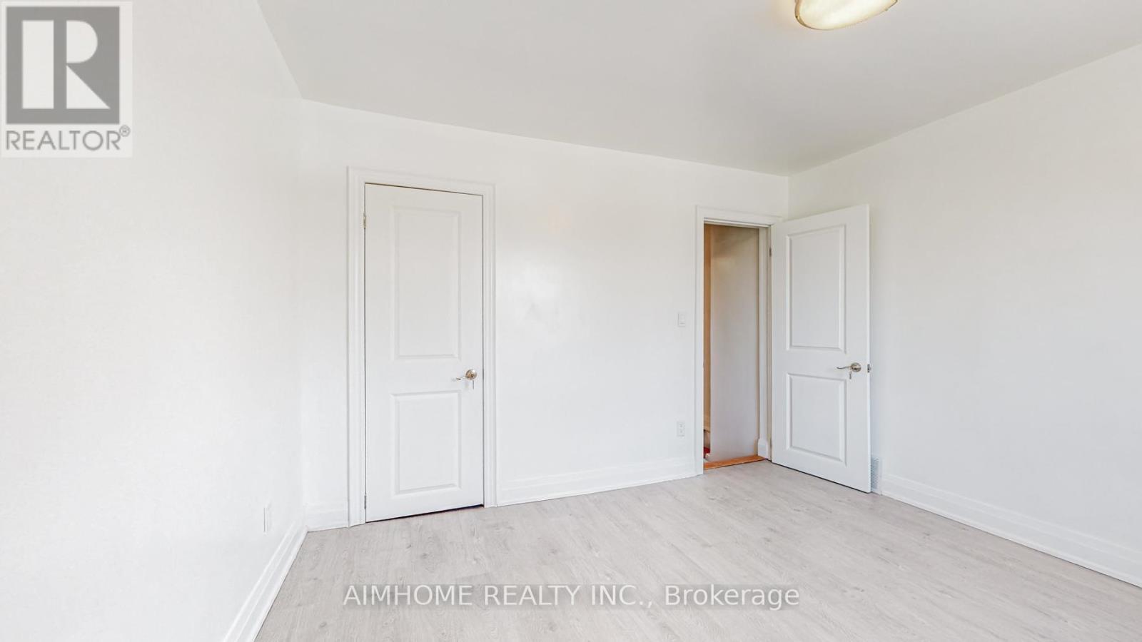 Main & 2nd Floor - 17a Blandford Street, Toronto, Ontario  M6E 3A6 - Photo 24 - C12711934