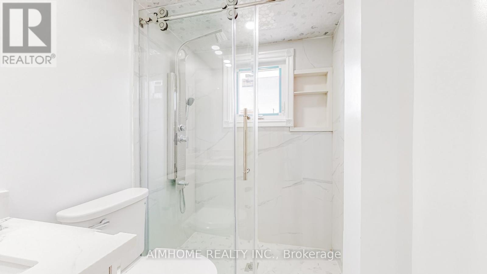 Main & 2nd Floor - 17a Blandford Street, Toronto, Ontario  M6E 3A6 - Photo 26 - C12711934