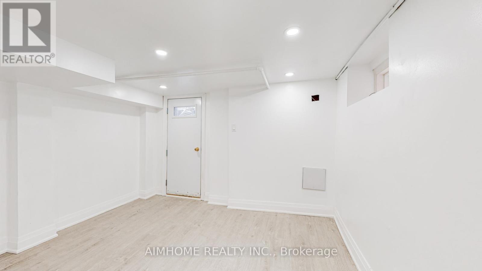 Main & 2nd Floor - 17a Blandford Street, Toronto, Ontario  M6E 3A6 - Photo 33 - C12711934