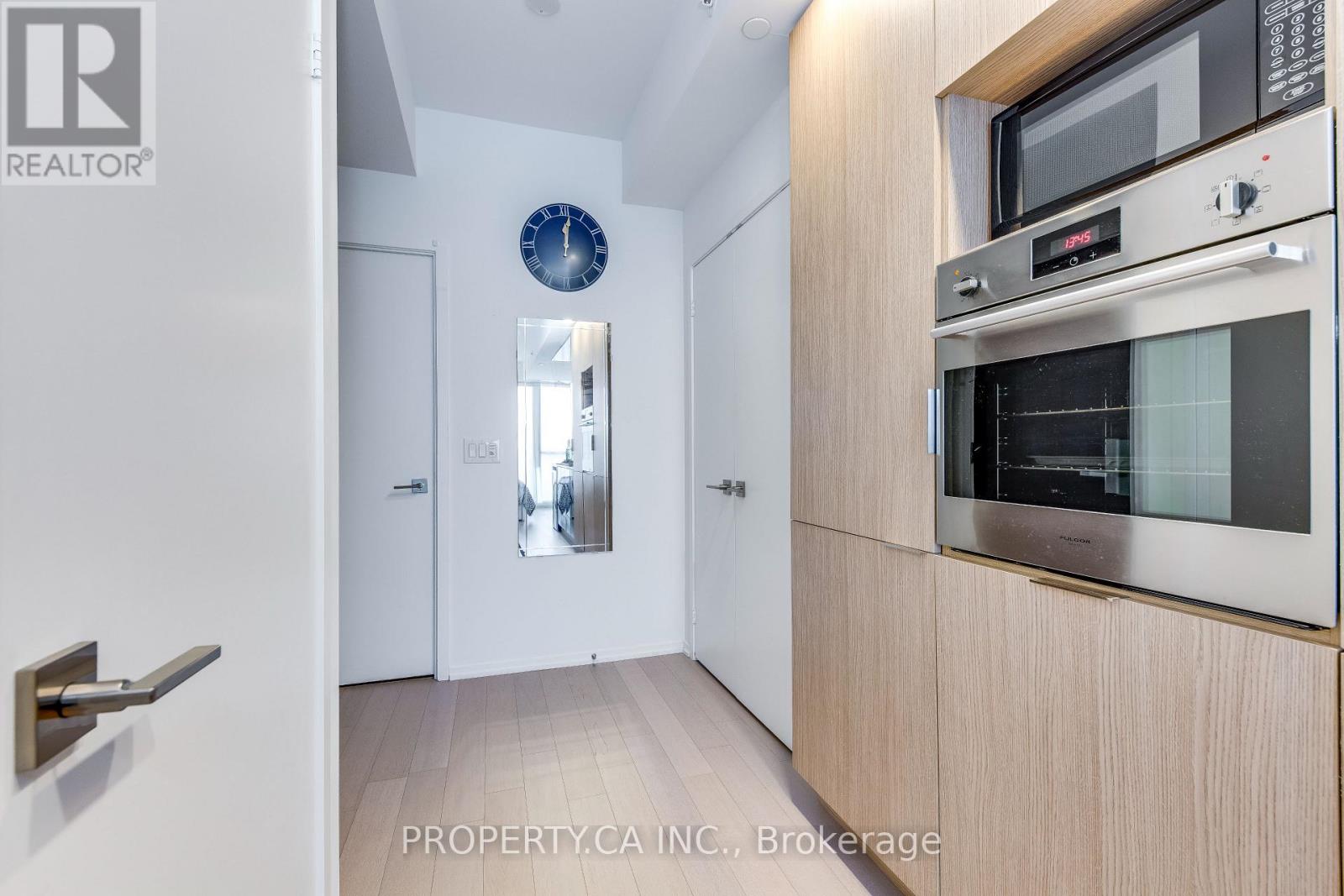 2505 - 70 Temperance Street, Toronto, Ontario  M5H 0B1 - Photo 10 - C12711938