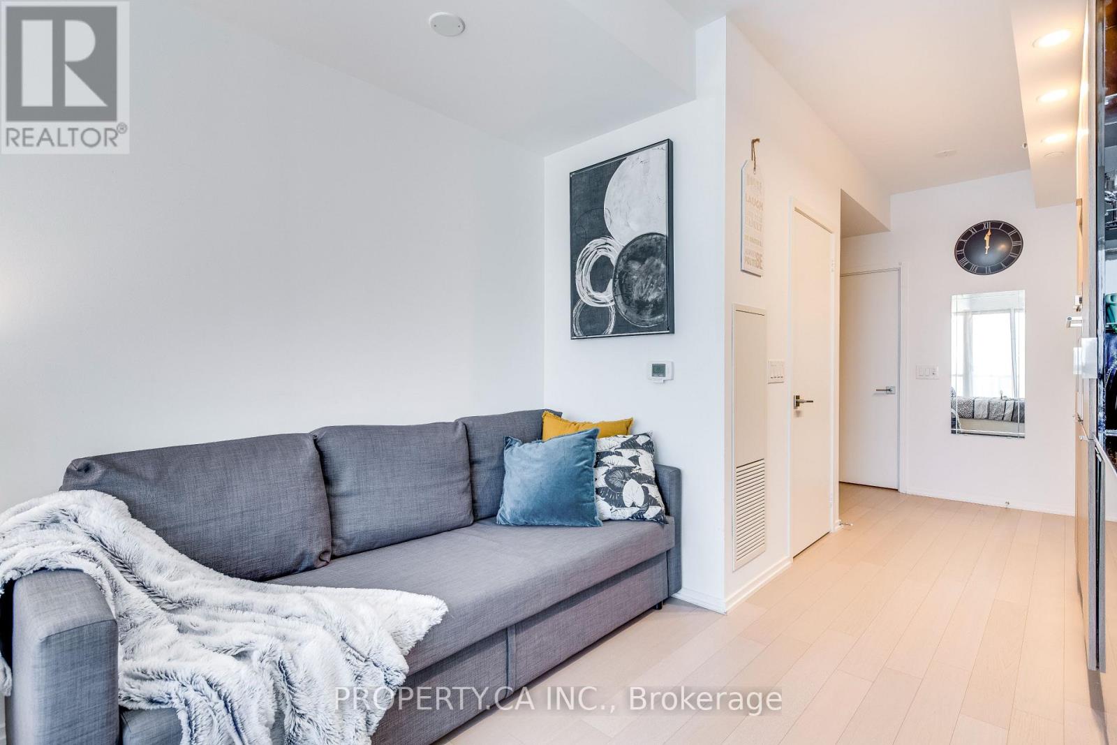 2505 - 70 Temperance Street, Toronto, Ontario  M5H 0B1 - Photo 6 - C12711938