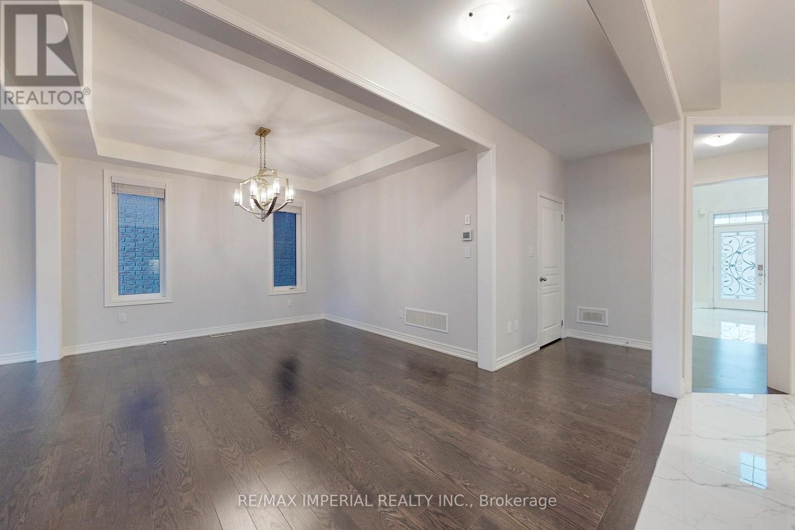 532 Barons Street, Vaughan, Ontario  L4H 4T9 - Photo 7 - N12711940