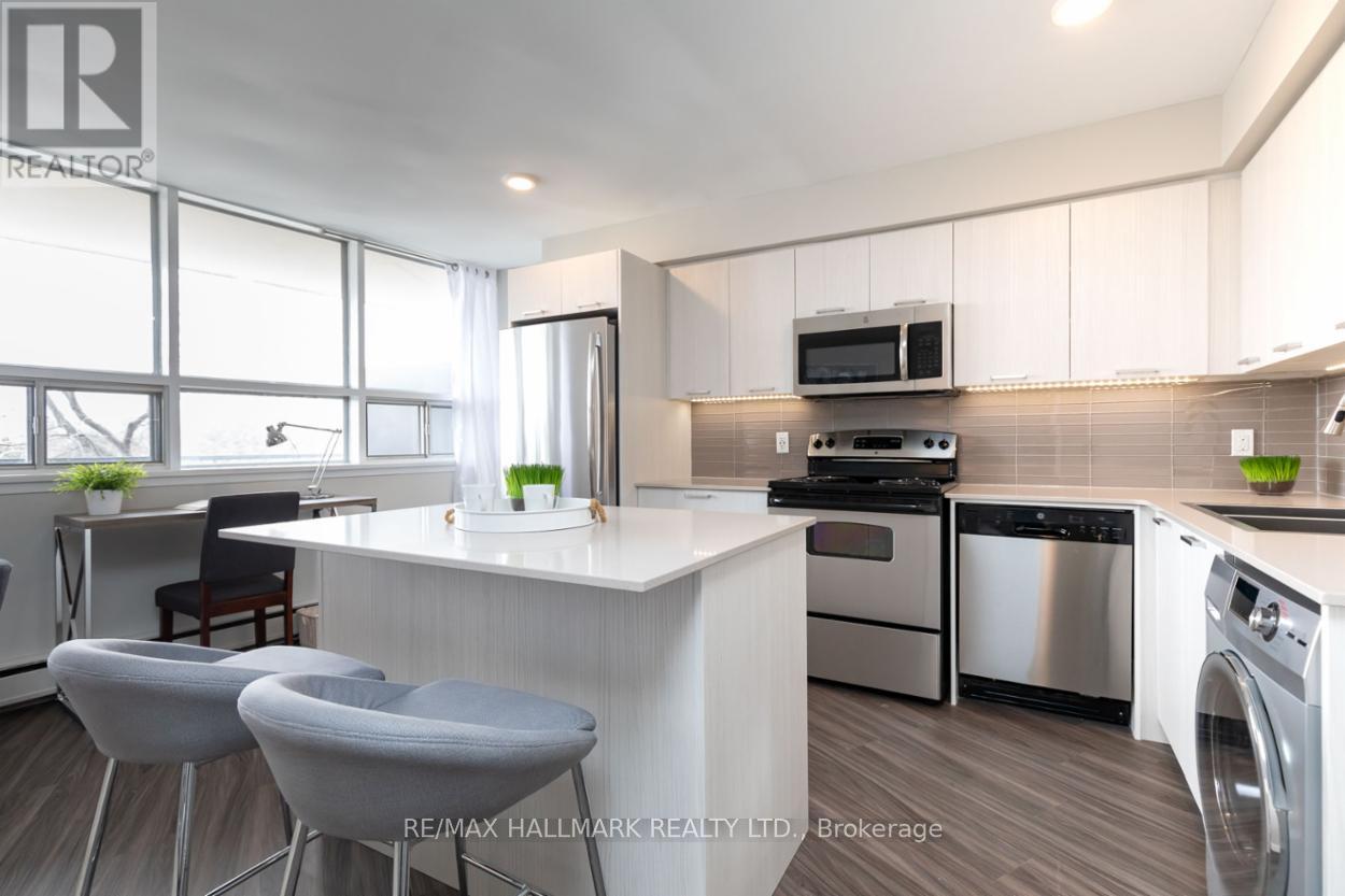 905 - 4340 Bloor Street W, Toronto, Ontario  M9C 2A6 - Photo 1 - W12711926