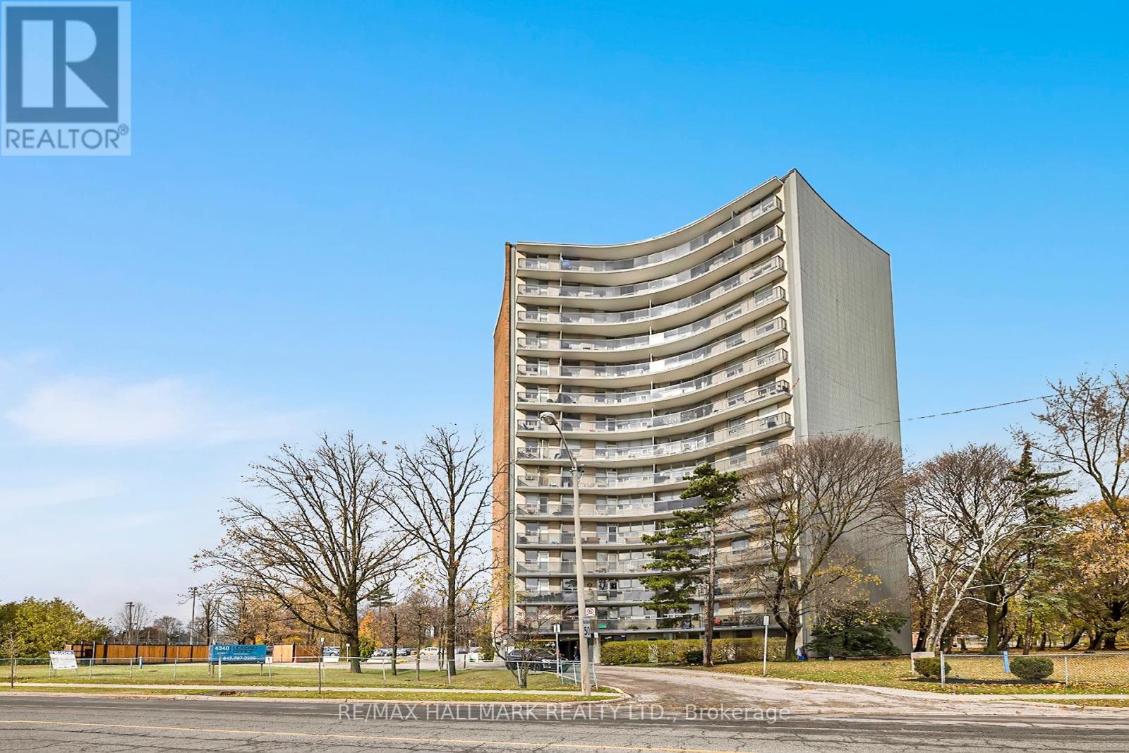 905 - 4340 Bloor Street W, Toronto, Ontario  M9C 2A6 - Photo 2 - W12711926