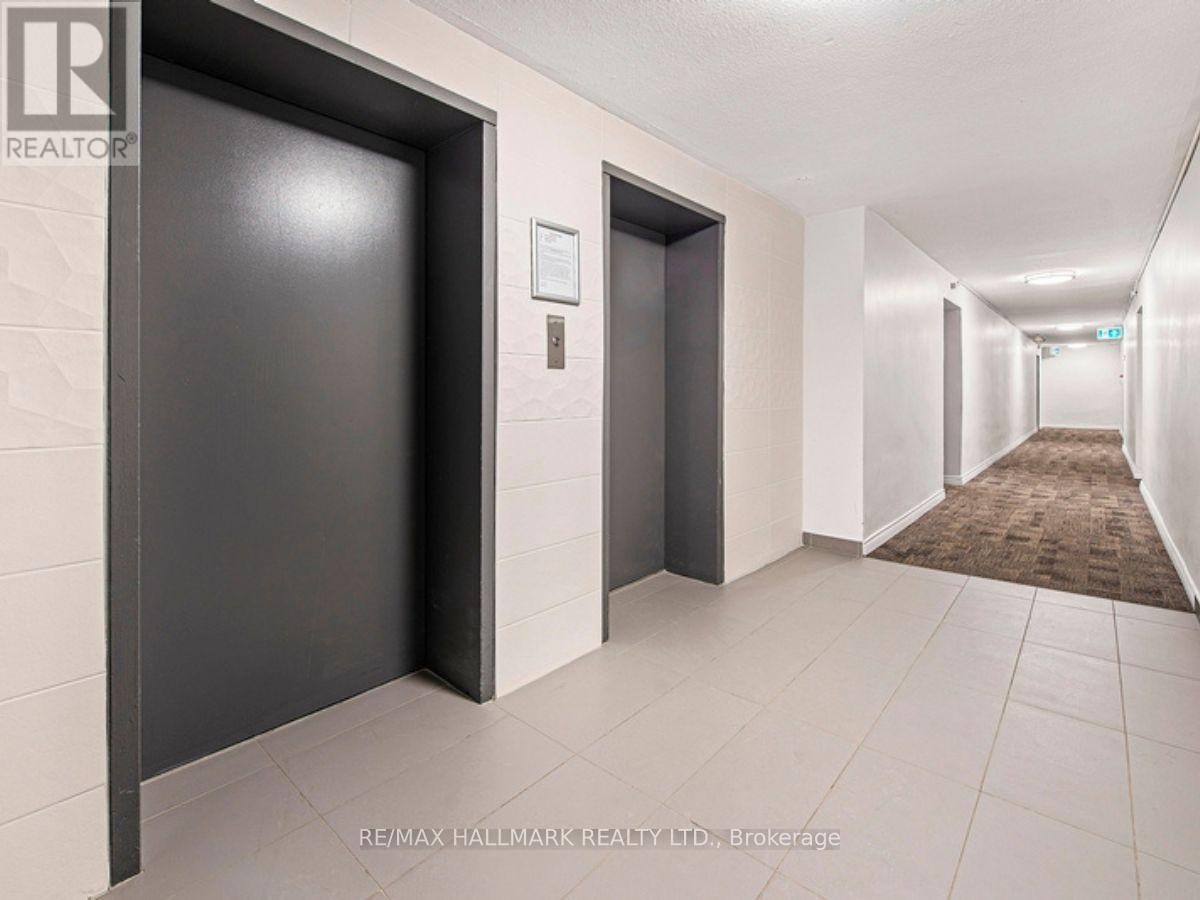 517 - 10 Garfella Drive S, Toronto, Ontario  M9V 2E9 - Photo 7 - W12711936