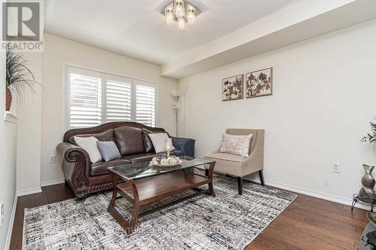 3358 Mikalda Road, Burlington, Ontario  L7M 0K9 - Photo 16 - W12711946