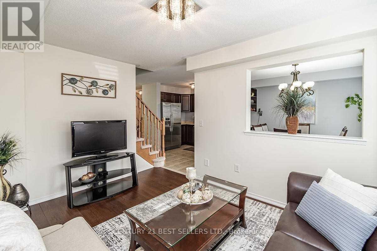3358 Mikalda Road, Burlington, Ontario  L7M 0K9 - Photo 17 - W12711946