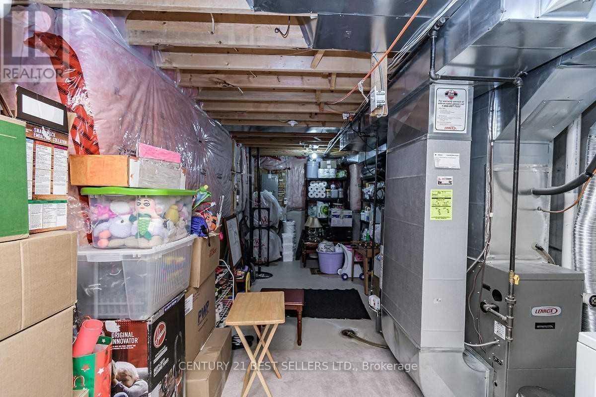 3358 Mikalda Road, Burlington, Ontario  L7M 0K9 - Photo 36 - W12711946