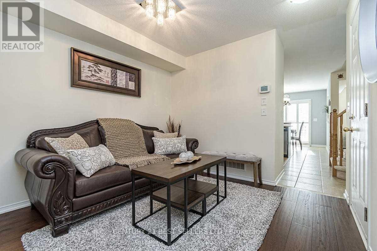 3358 Mikalda Road, Burlington, Ontario  L7M 0K9 - Photo 7 - W12711946