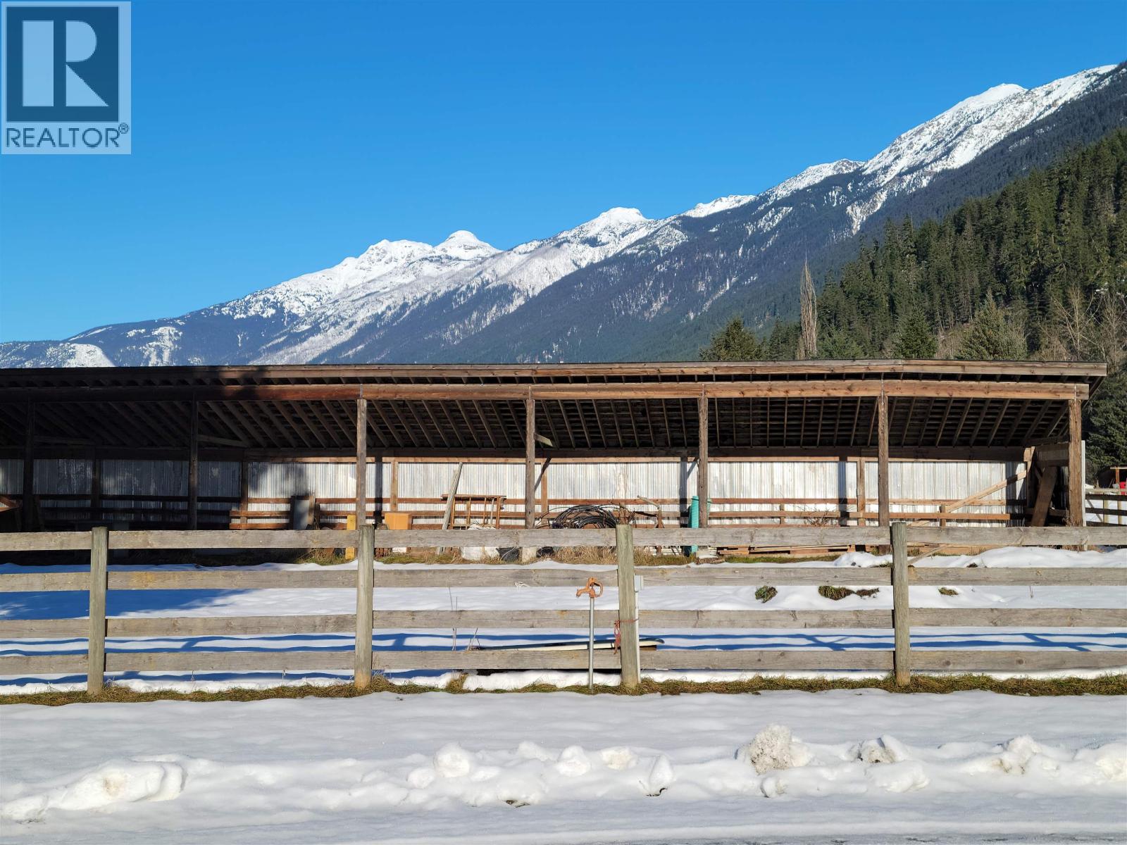 8687 Pemberton Meadows, Pemberton, British Columbia  V0N 2L2 - Photo 9 - R3079930