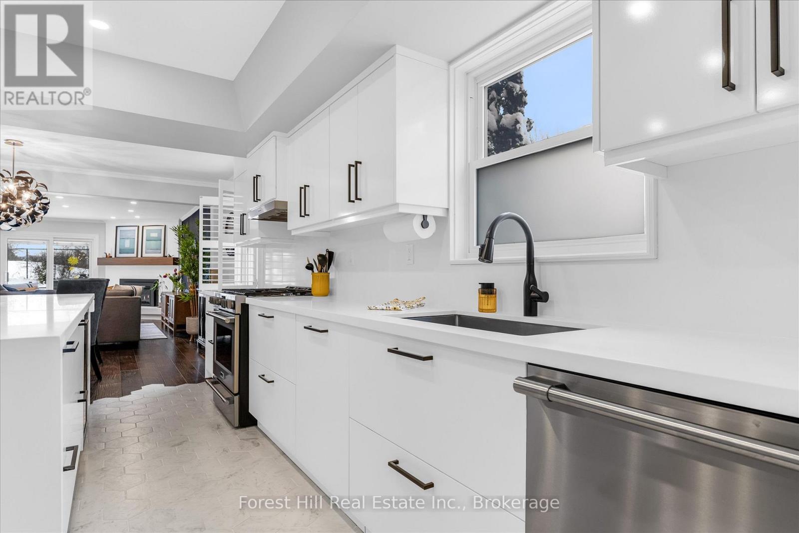 2006 Brant Street, Burlington, Ontario  L7P 3A6 - Photo 12 - W12712002