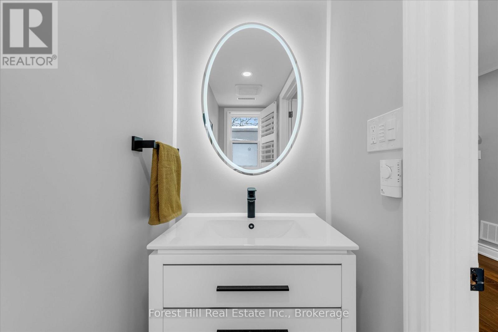 2006 Brant Street, Burlington, Ontario  L7P 3A6 - Photo 29 - W12712002