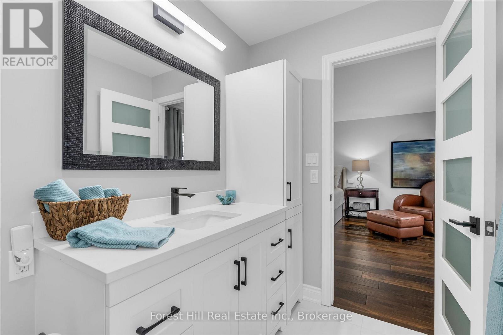 2006 Brant Street, Burlington, Ontario  L7P 3A6 - Photo 35 - W12712002