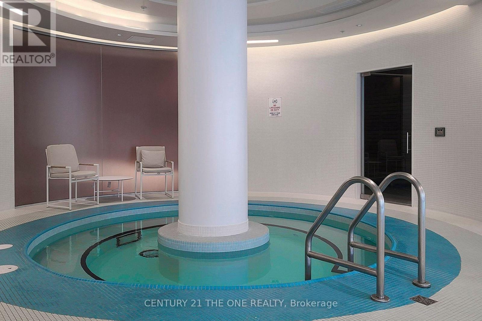 709 - 11 Wellesley Street W, Toronto, Ontario  M4Y 0G4 - Photo 14 - C12712006