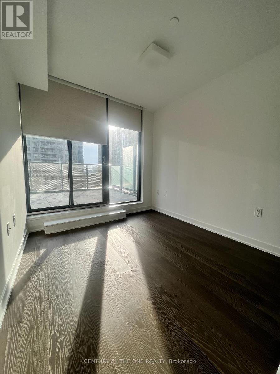 709 - 11 Wellesley Street W, Toronto, Ontario  M4Y 0G4 - Photo 4 - C12712006