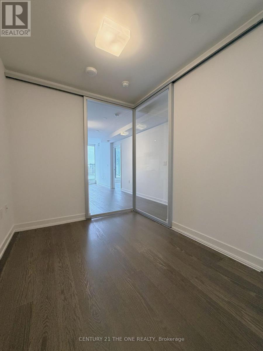 709 - 11 Wellesley Street W, Toronto, Ontario  M4Y 0G4 - Photo 7 - C12712006