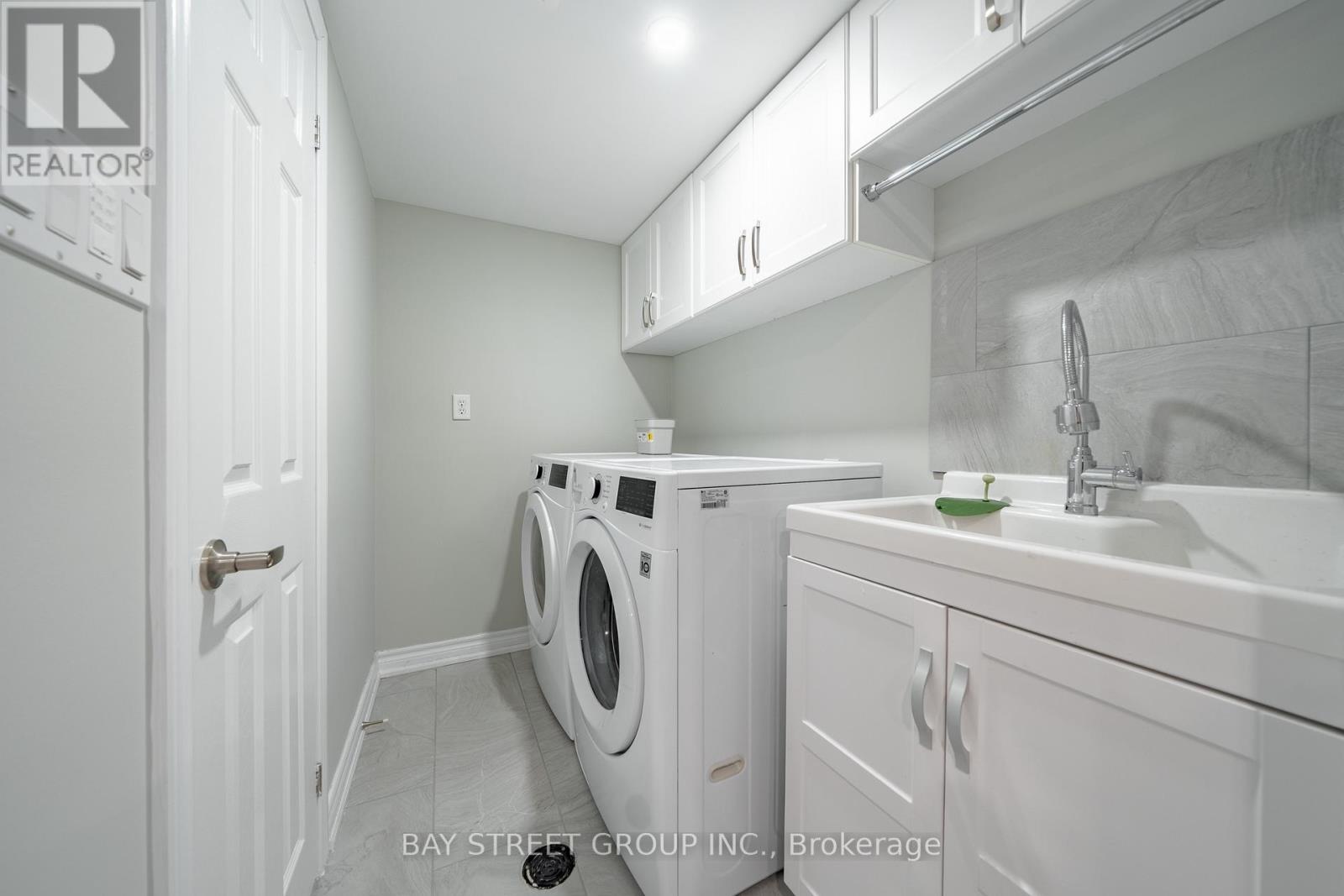 26 Moresby Street, Richmond Hill, Ontario  L4B 4K9 - Photo 28 - N12712000